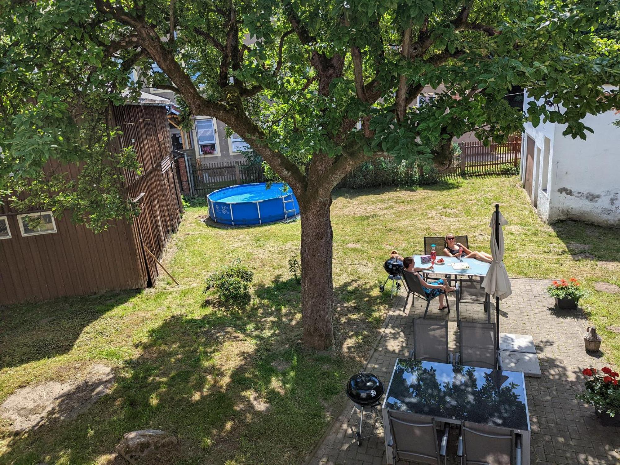 H6 -Urlaubsmagie- Wohnung Fuer 3 Mit Pool & Terrasse Sebnitz Exterior photo