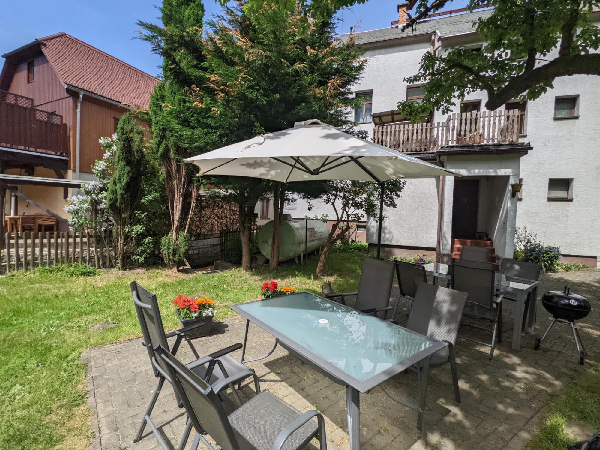 H6 -Urlaubsmagie- Wohnung Fuer 3 Mit Pool & Terrasse Sebnitz Exterior photo