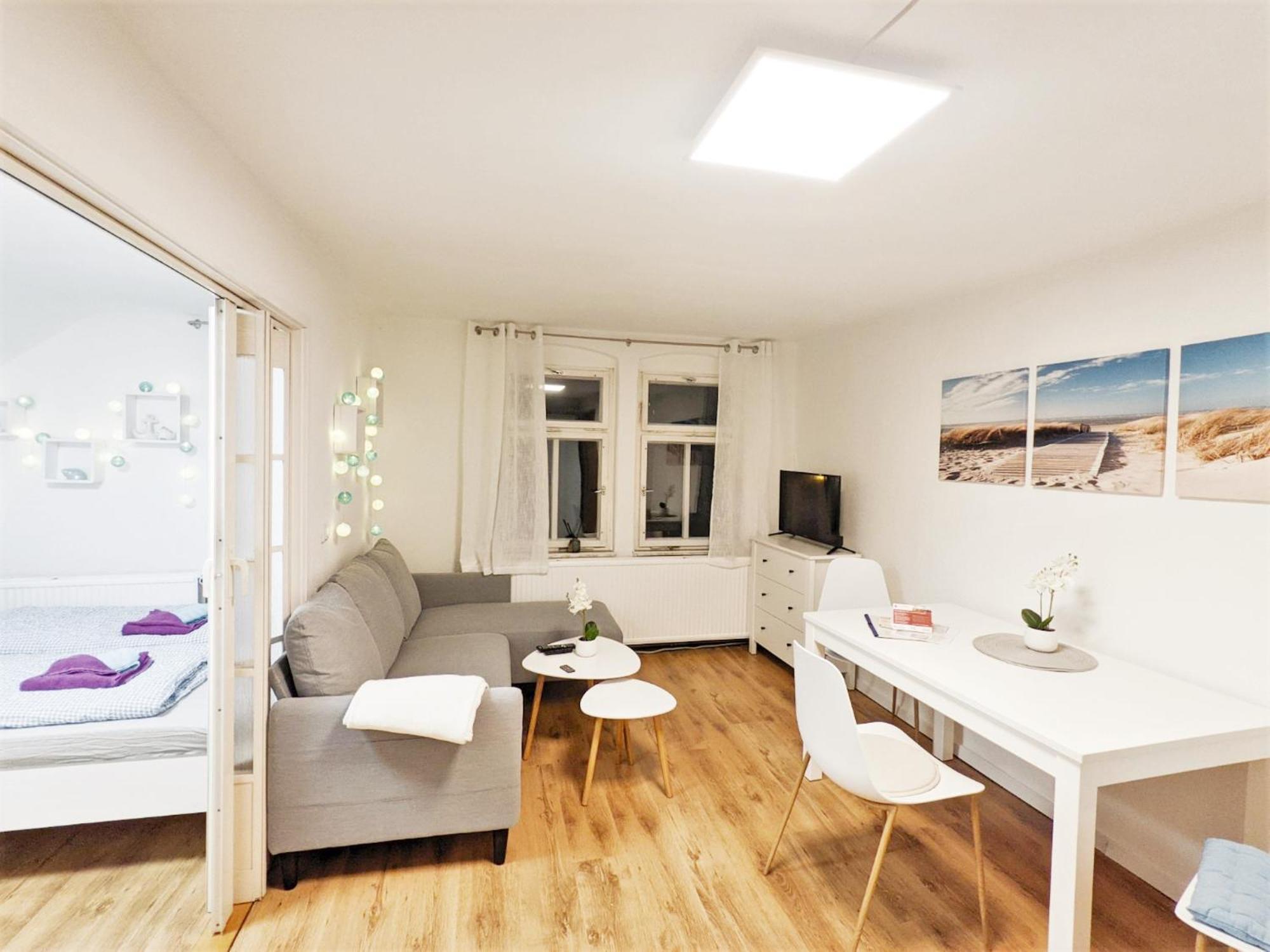 H6 -Urlaubsmagie- Wohnung Fuer 3 Mit Pool & Terrasse Sebnitz Exterior photo