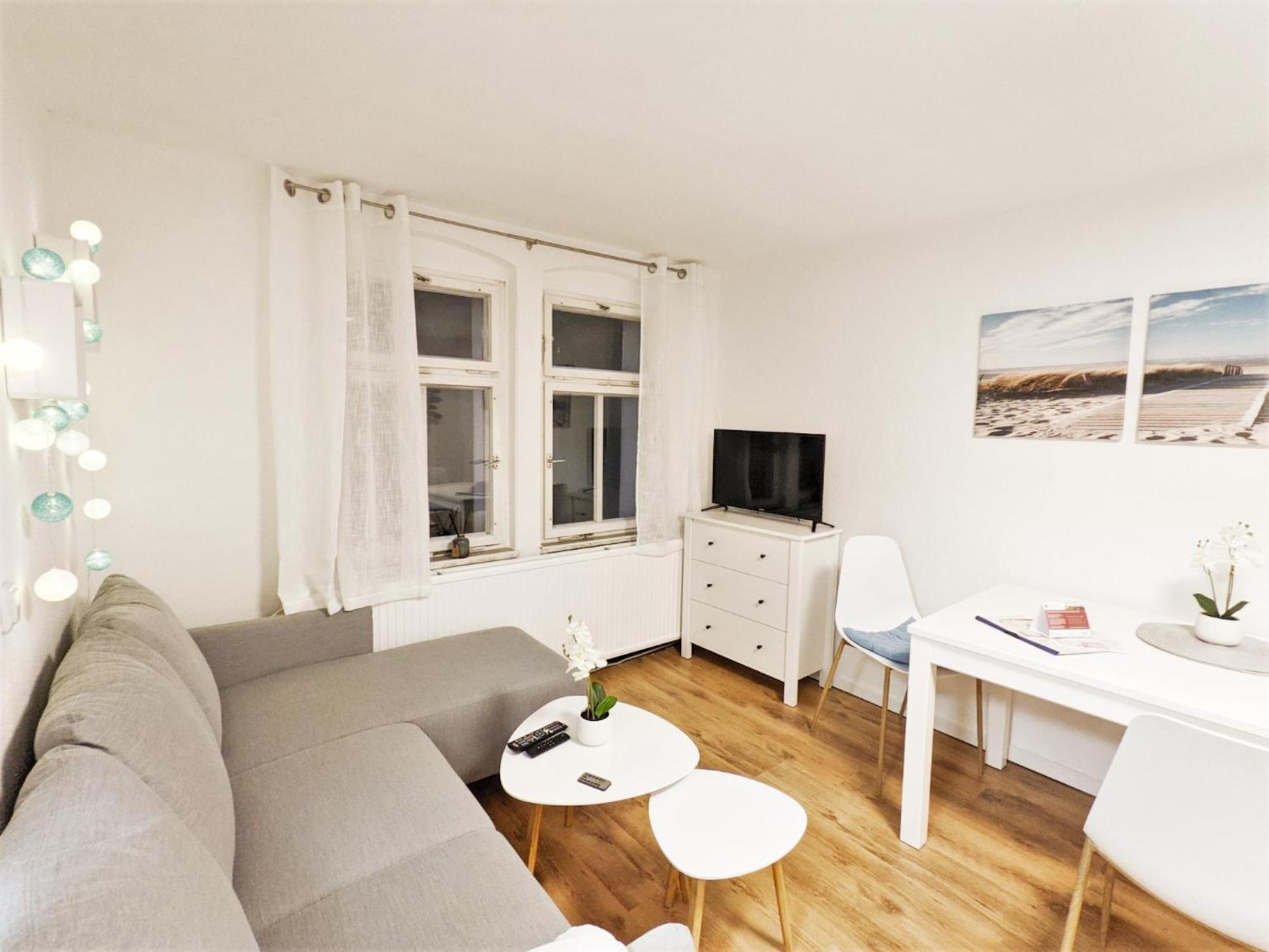 H6 -Urlaubsmagie- Wohnung Fuer 3 Mit Pool & Terrasse Sebnitz Exterior photo